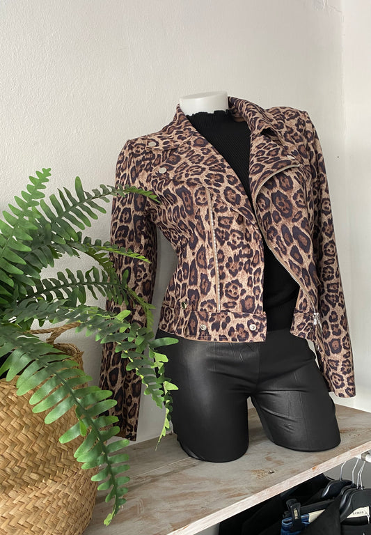 Chaqueta animal print